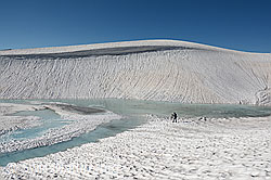 C115790: Fotograf am Gletschersee